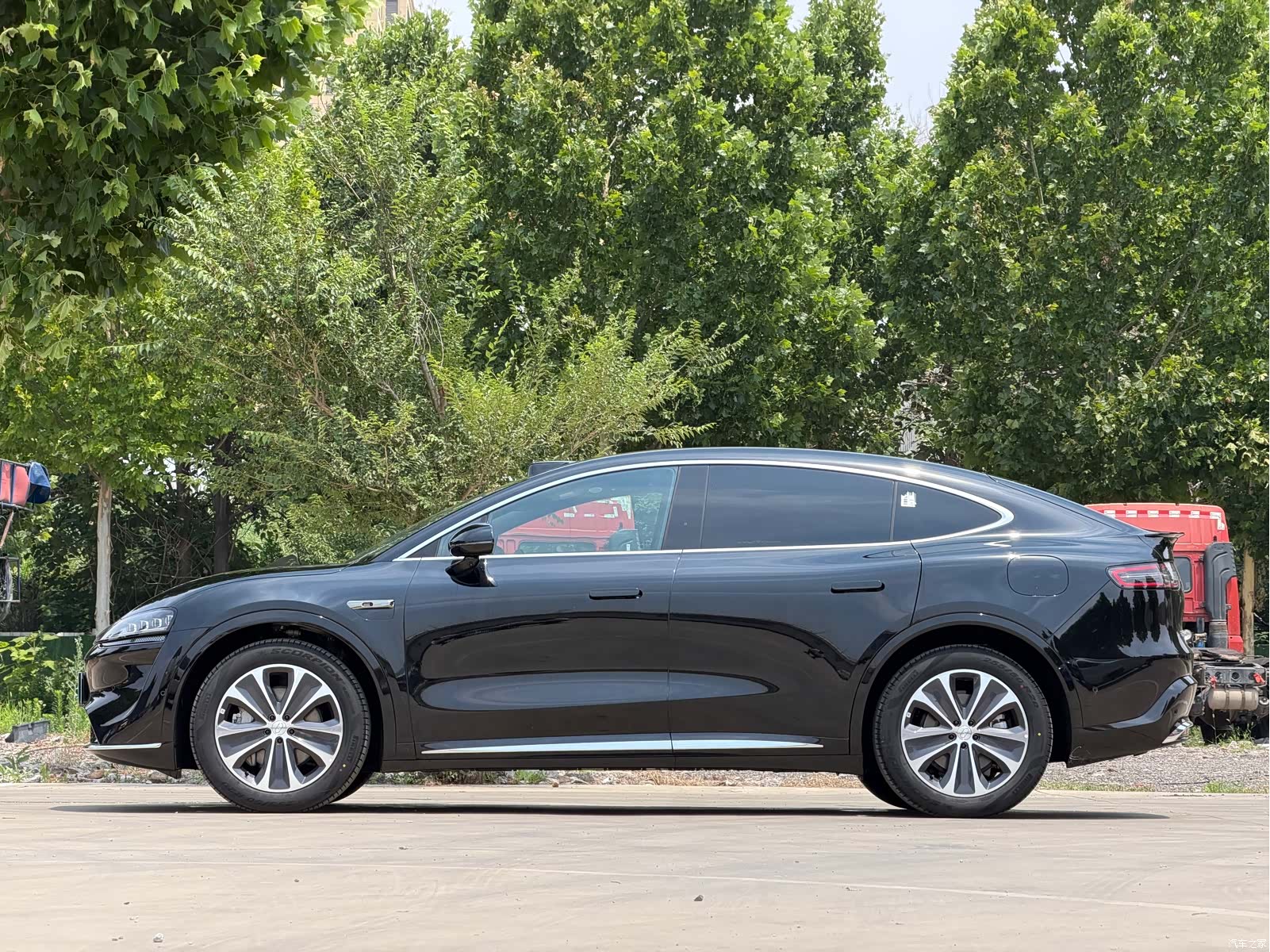 Luxeed R7, 2025 9