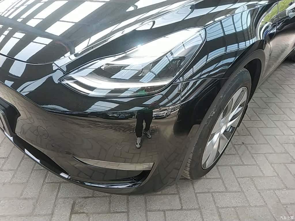 Tesla Model Y, 2022 24