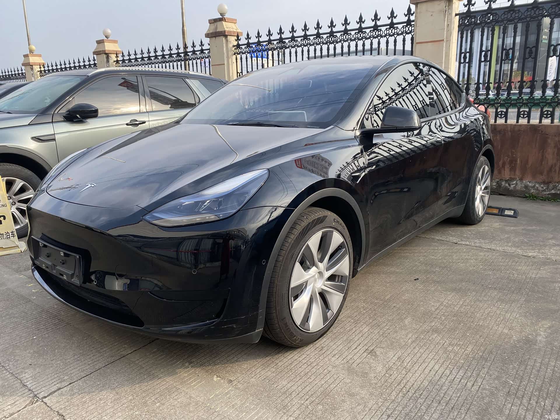 Tesla Model Y, 2022 1