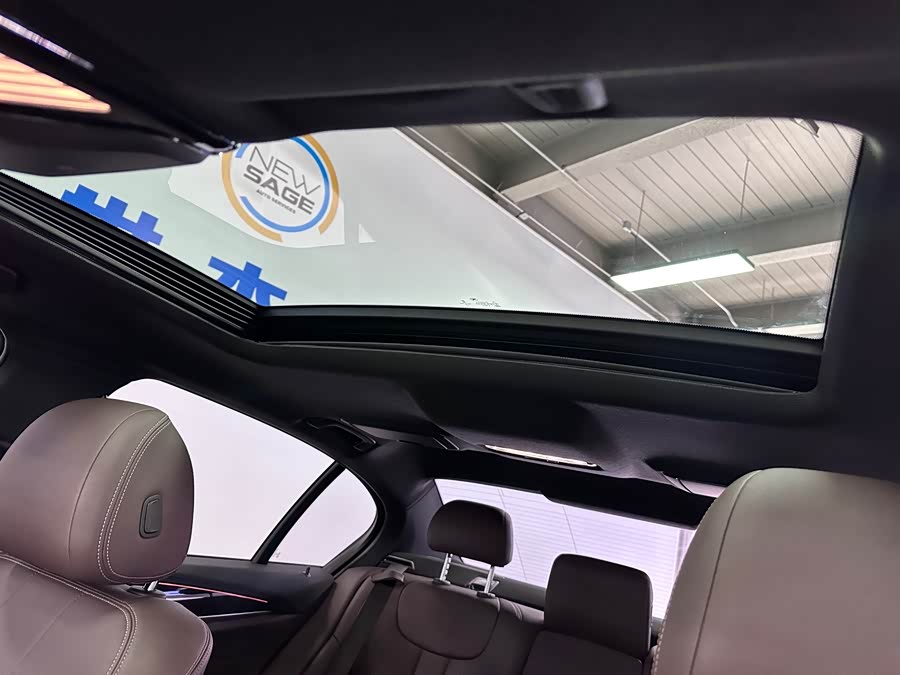 BMW 5 Series 2019, фото 5