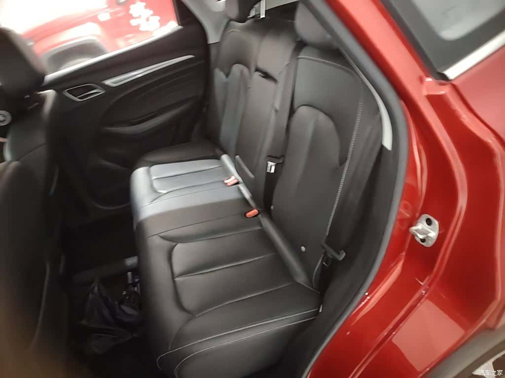 Roewe RX3, 2019 17