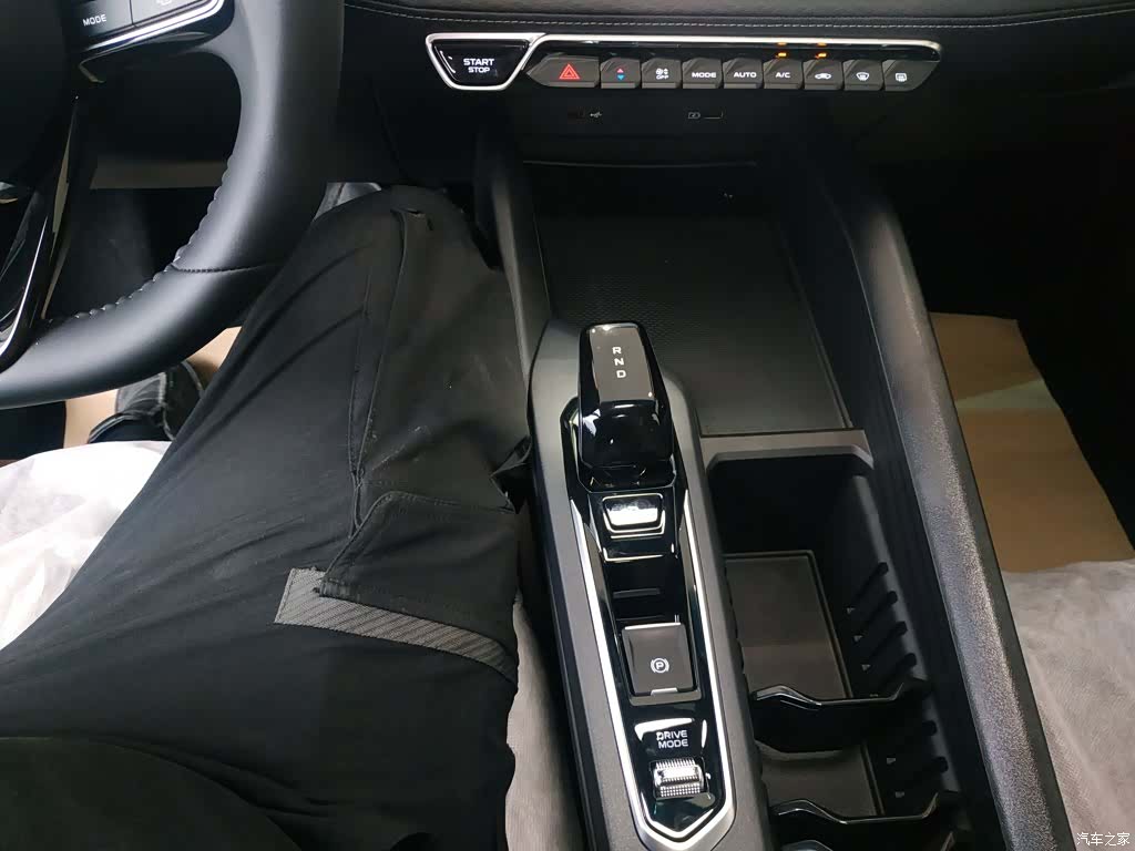 Geely Binray, 2026 10