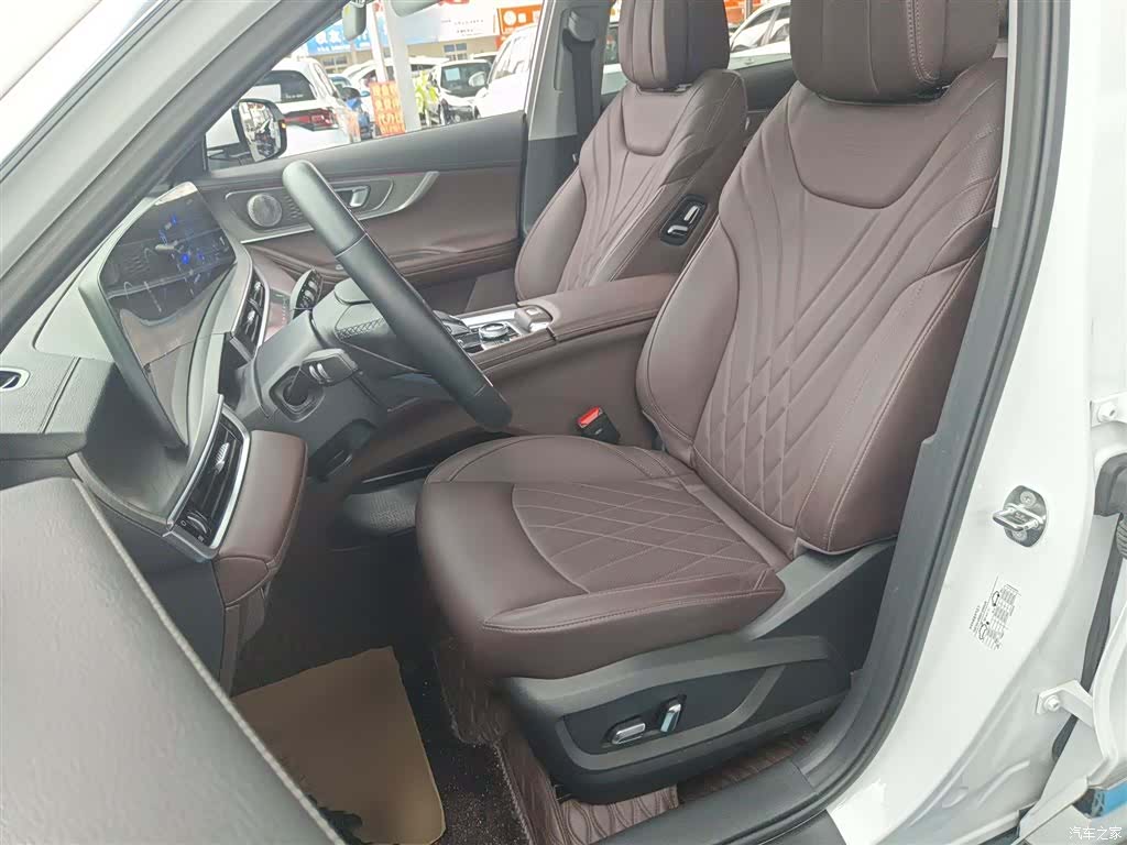 Chery Tiggo 8, 2023 15