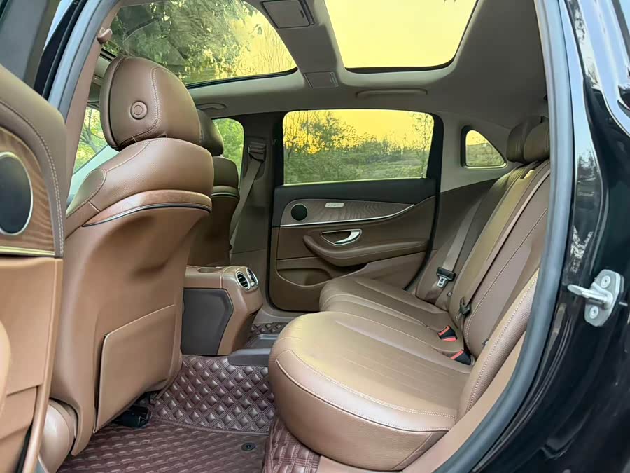 Mercedes-Benz E-Class 2019, фото 8