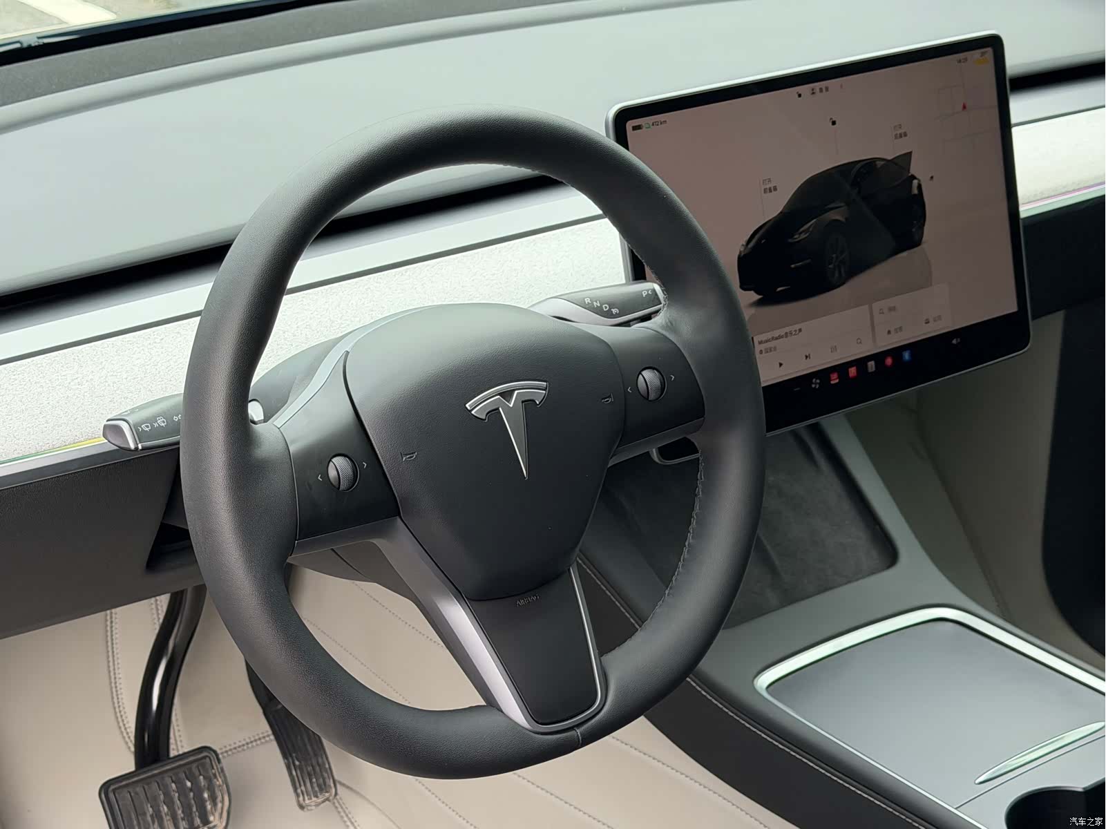 Tesla Model Y, 2024 8