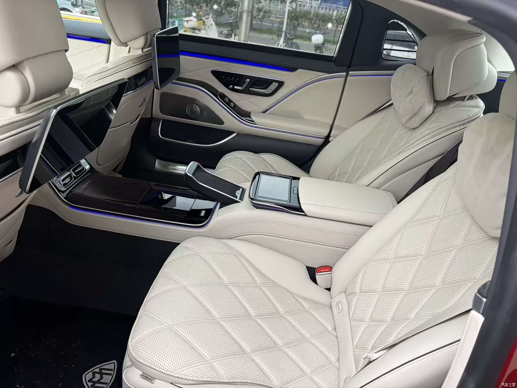 Maybach S-Class, 2022 7