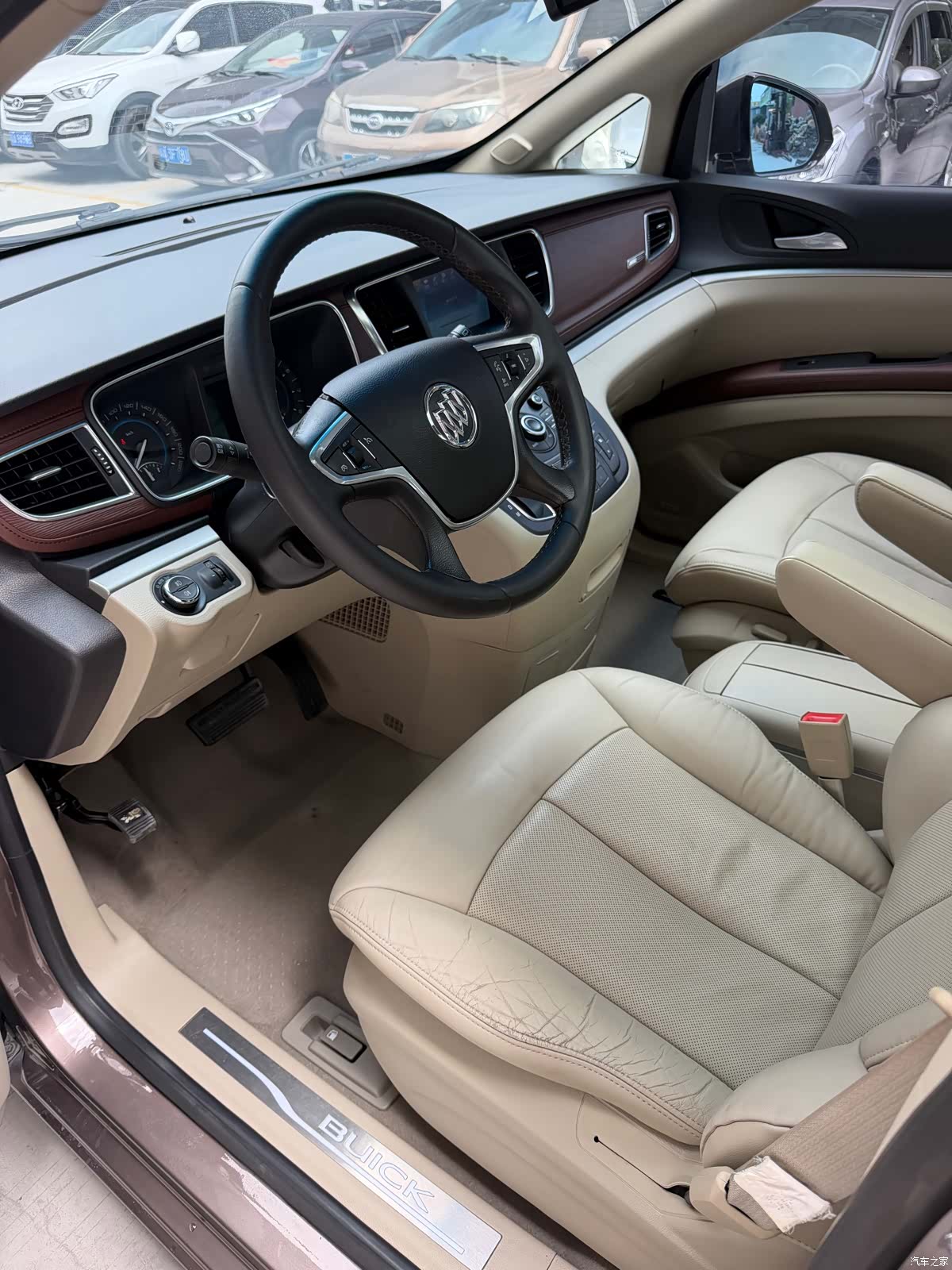 Buick GL8, 2015 14