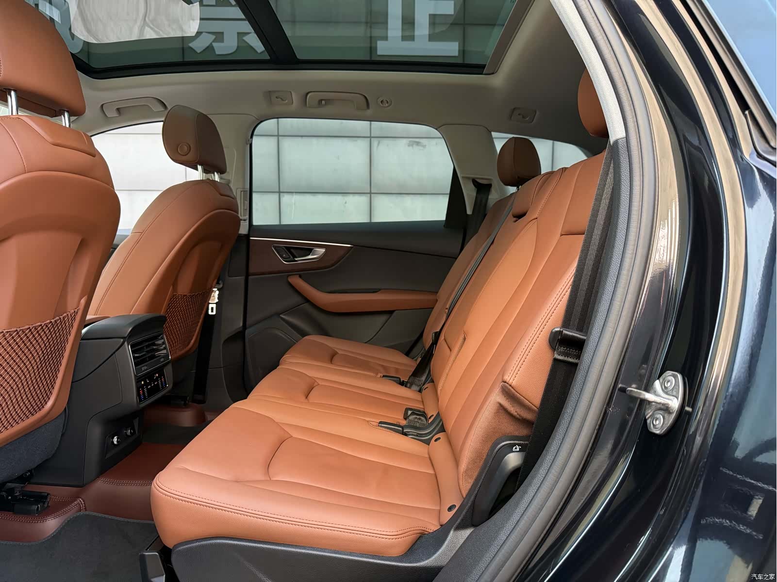 Audi Q7, 2021 11