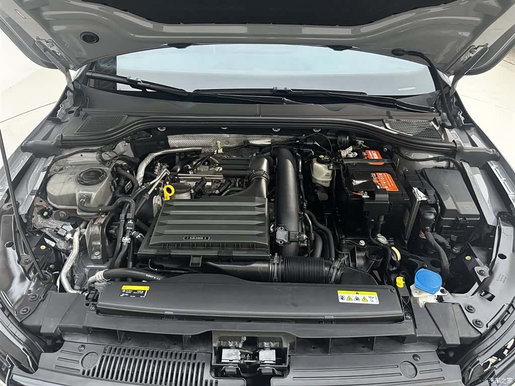Volkswagen Golf, 2022 13