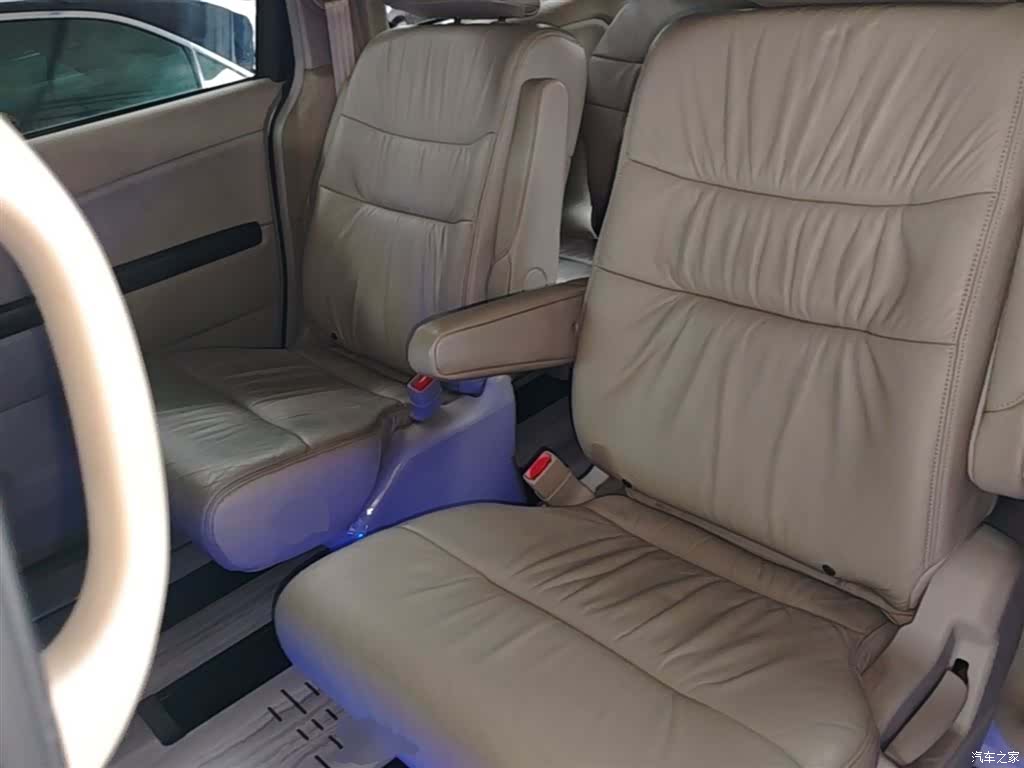 Honda Elysion, 2014 17