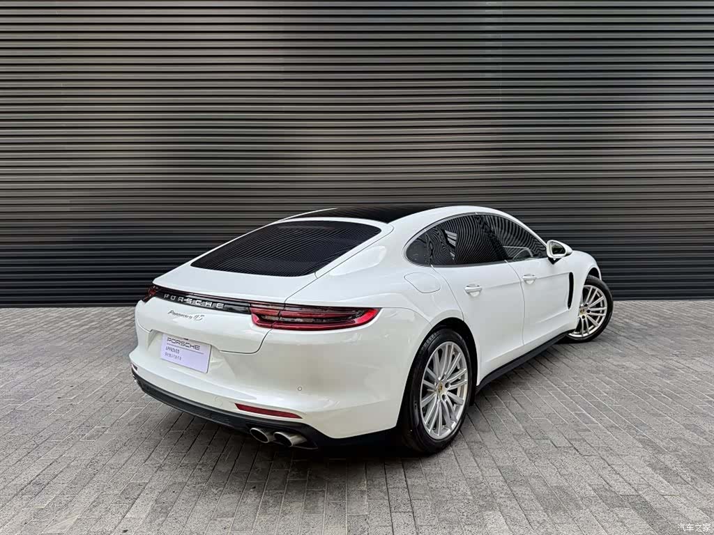 Porsche Panamera, 2017 2