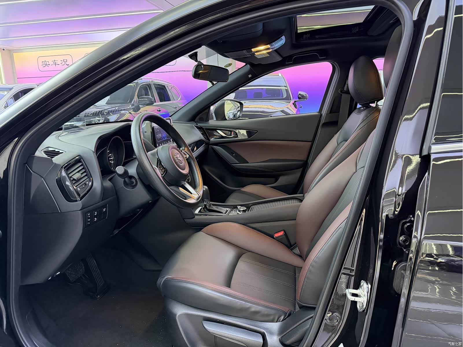 Mazda CX-4, 2023 4