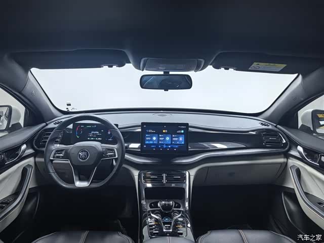BYD Qin, 2023 все фото