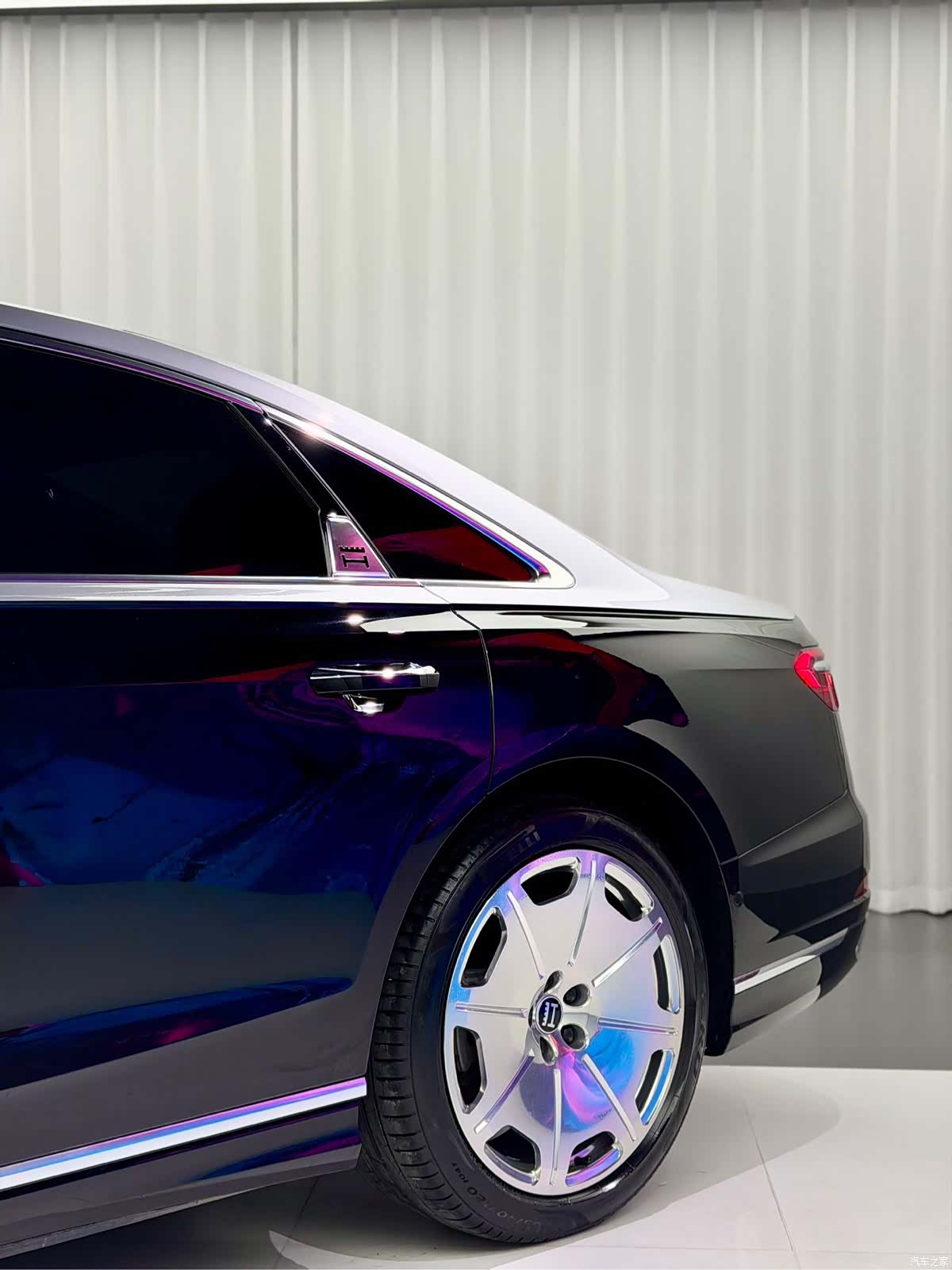 Audi A8L, 2023 6