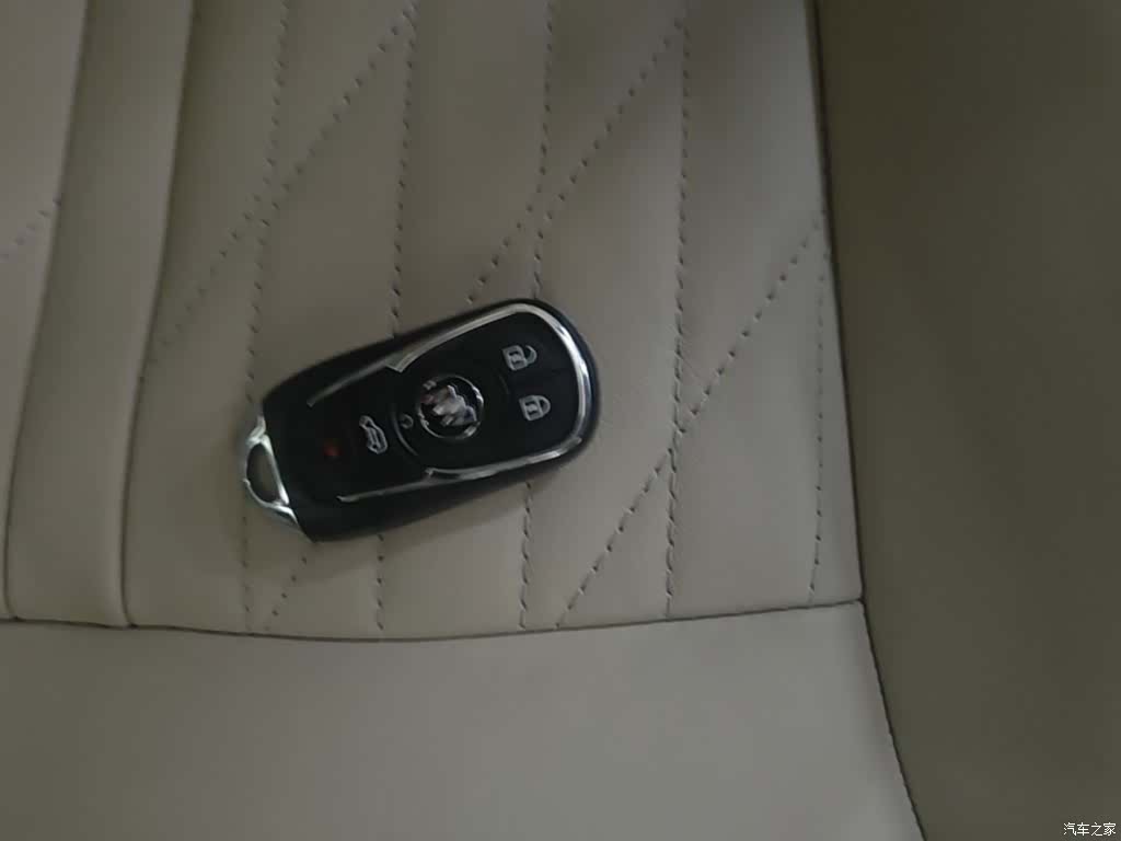 Buick GL8, 2024 9