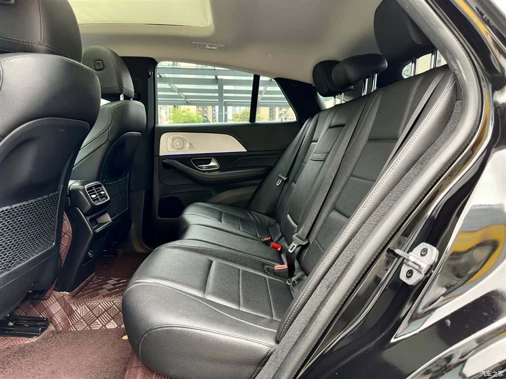 Mercedes-Benz GLE, 2021 12