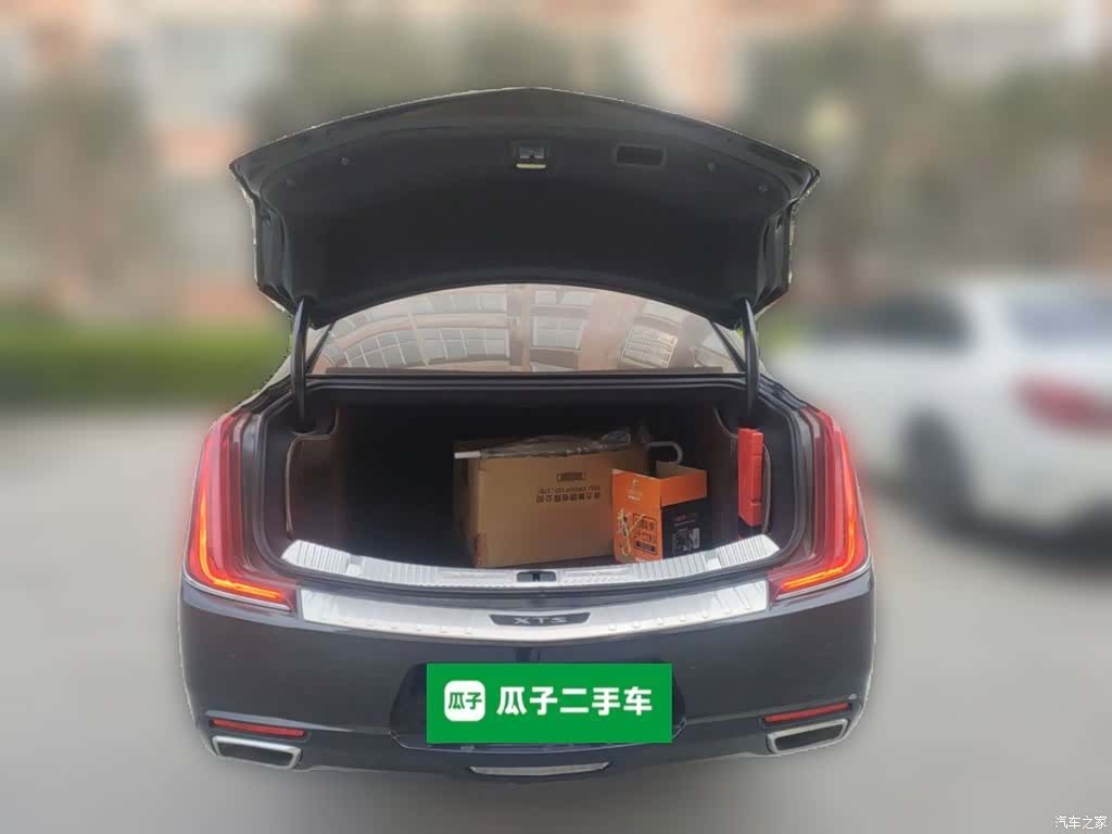 Cadillac XTS, 2018 10