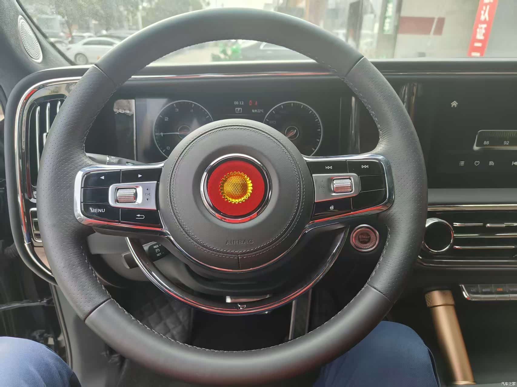 Hongqi 6, 2026 9
