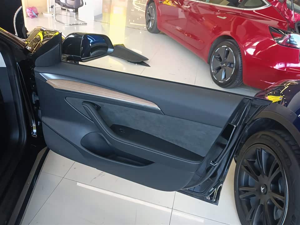 Tesla Model 3 Tesla Model 3