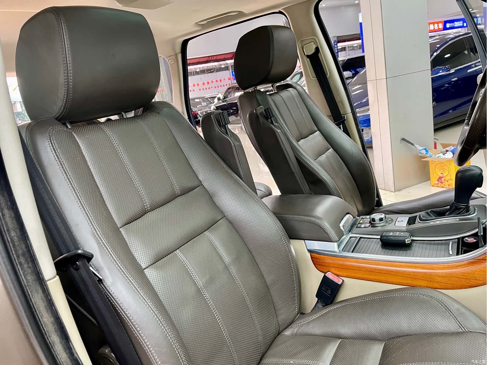 Land Rover Range Rover, 2010 14