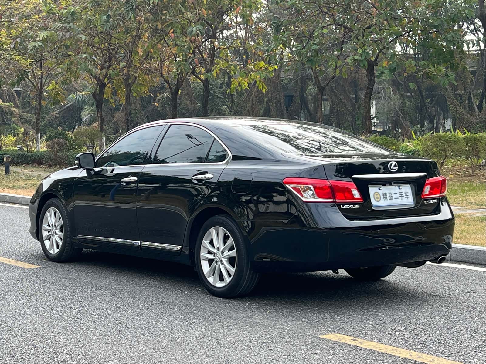 Lexus ES, 2011 6
