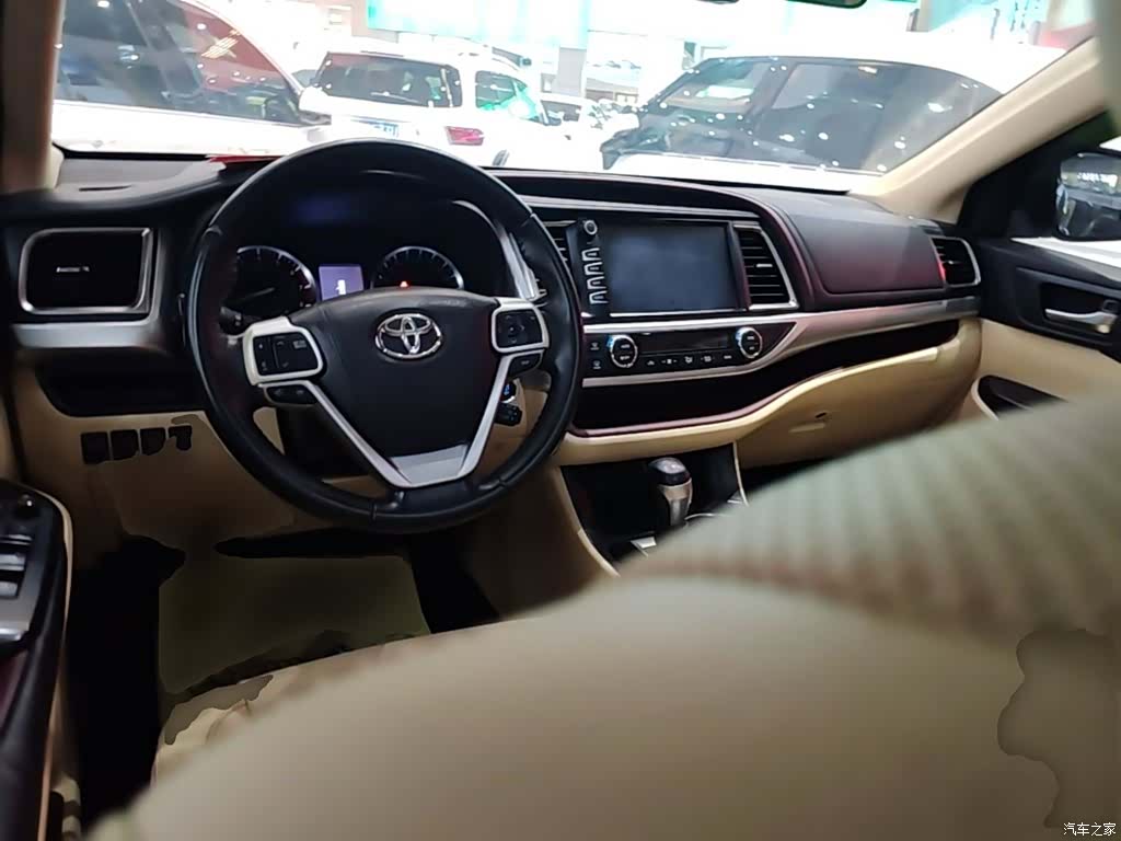 Toyota Highlander, 2015 10
