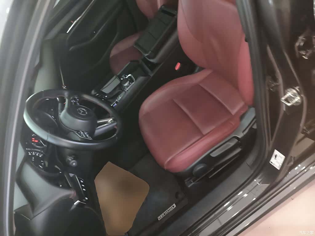 Mazda Mazda3, 2023 15