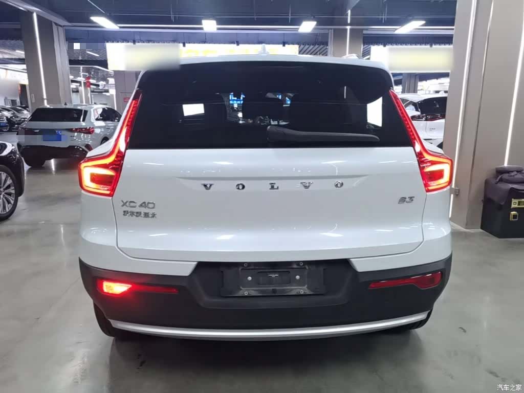 Volvo XC40, 2024 6