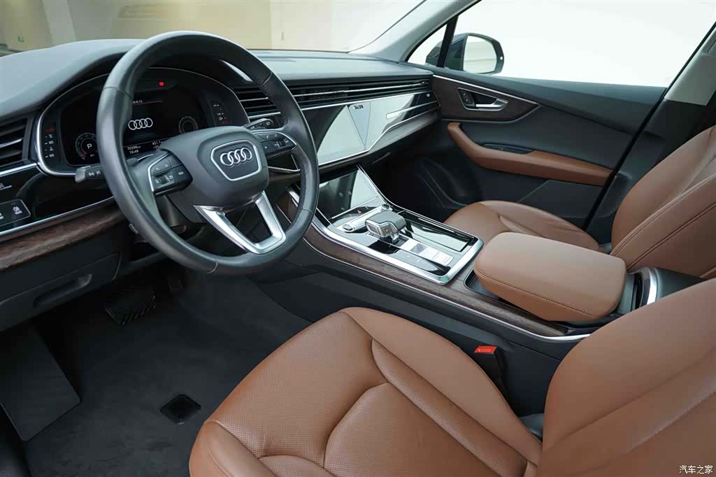 Audi Q7, 2021 10