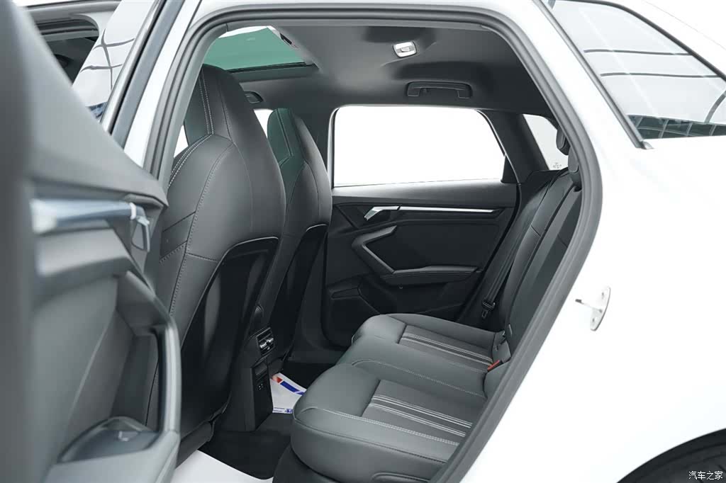 Audi A3, 2023 10