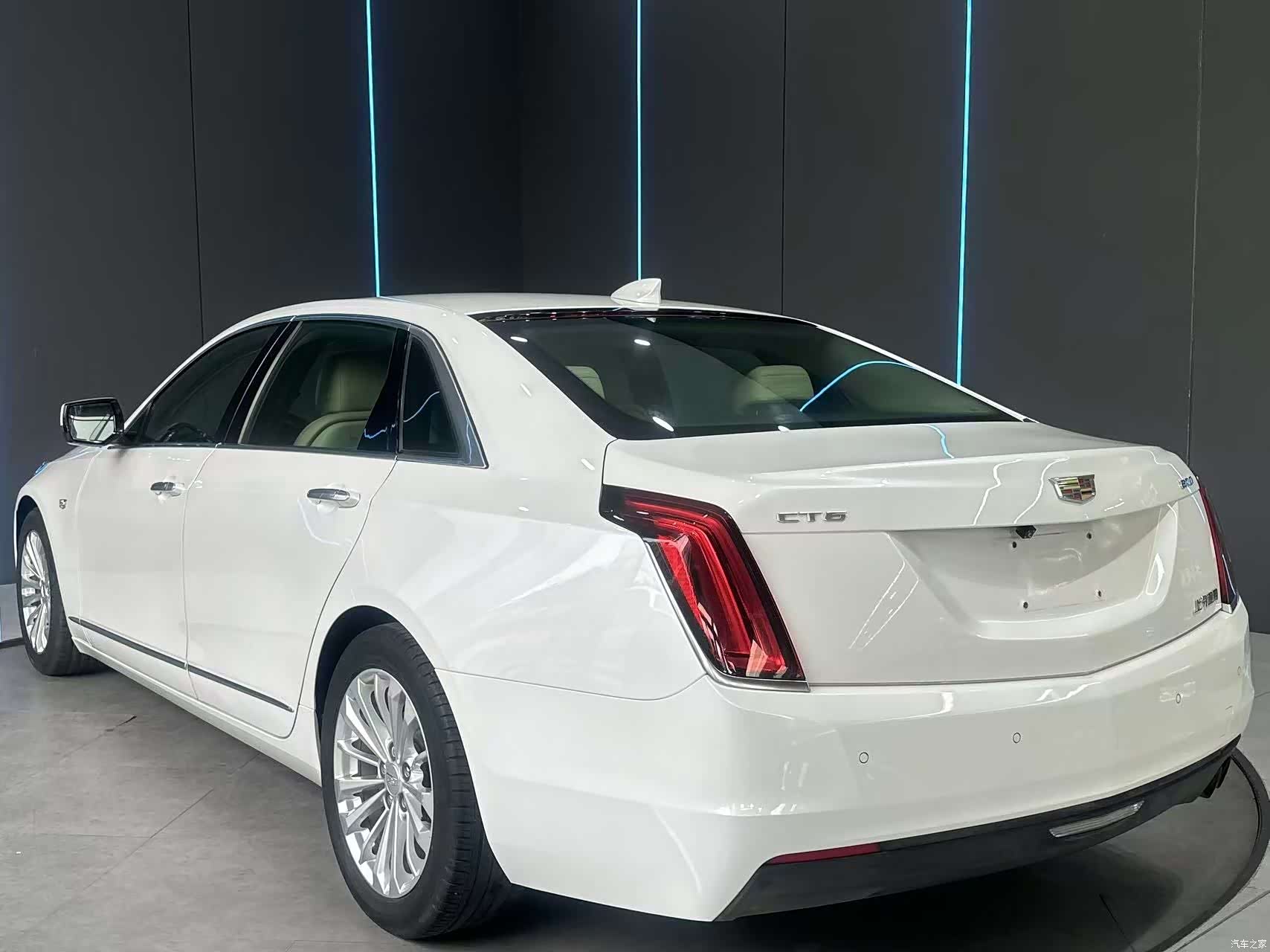 Cadillac CT6, 2018 8