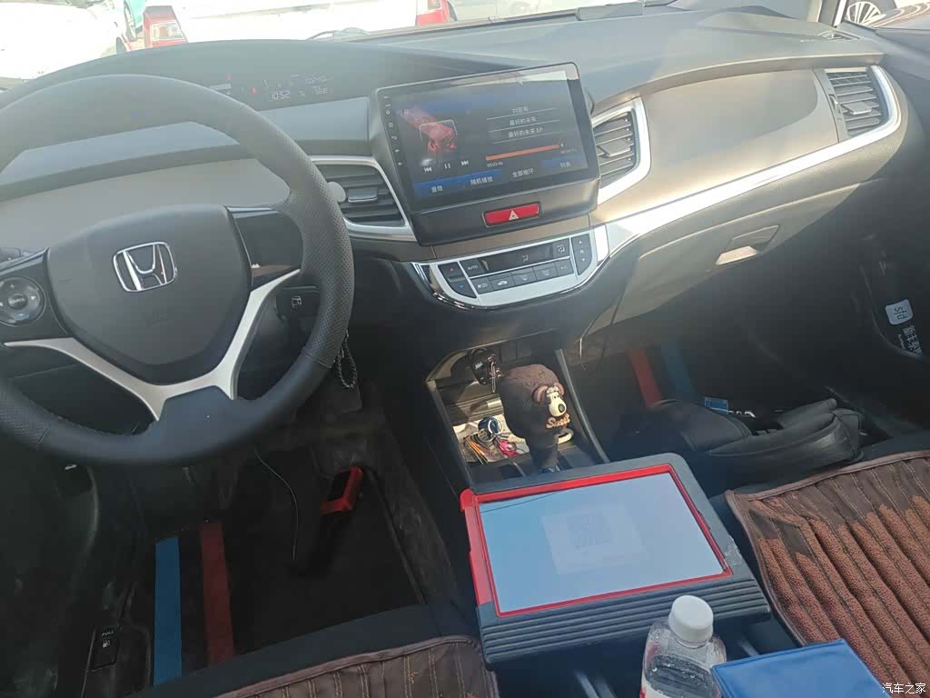 Honda Jade, 2018 13