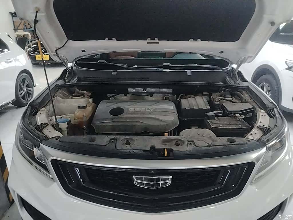 Geely X6, 2020 10