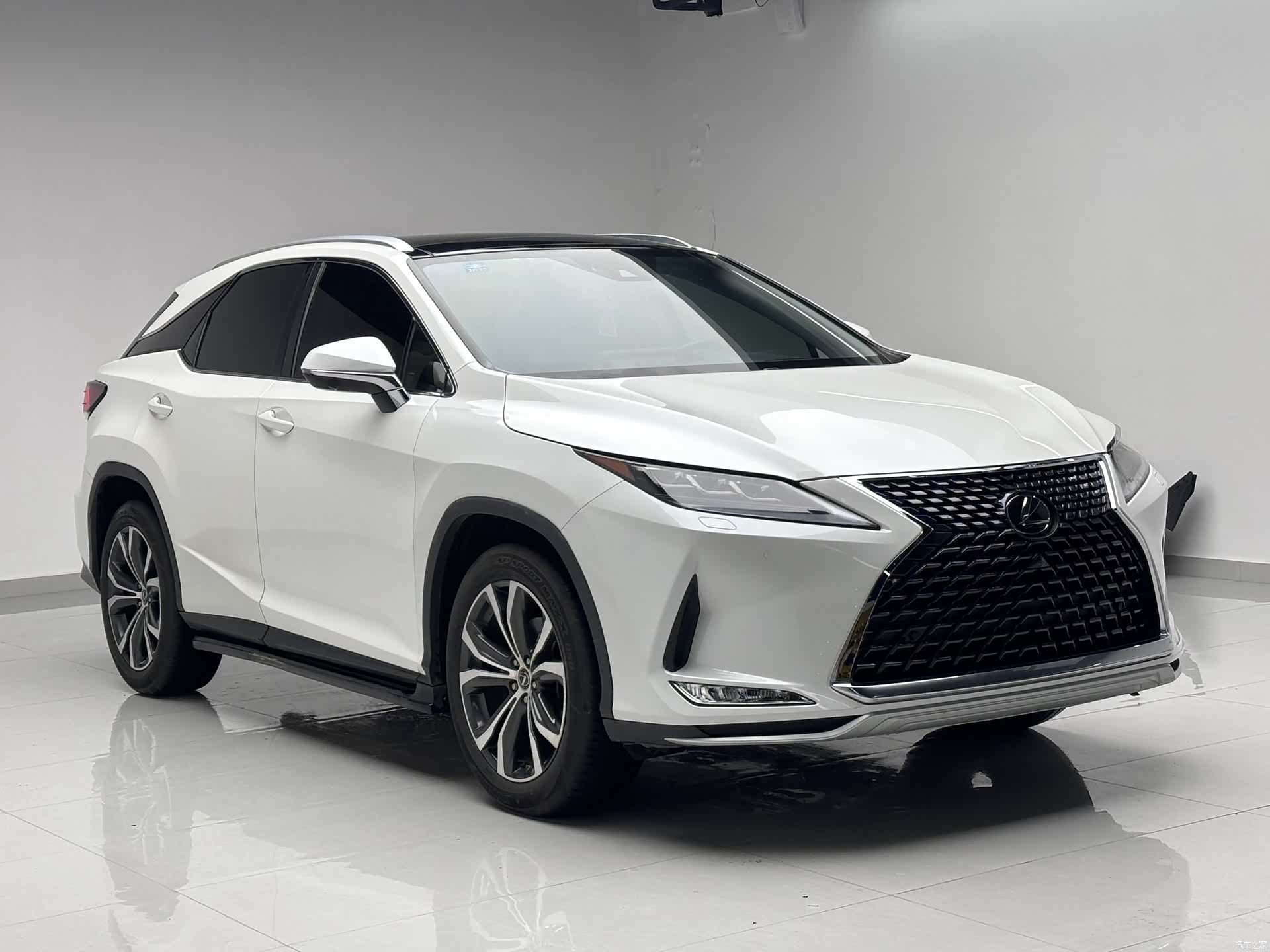 Lexus RX, 2020 3