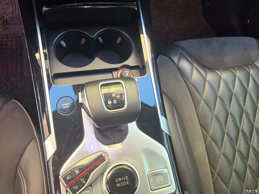 Hongqi HS5, 2020 14
