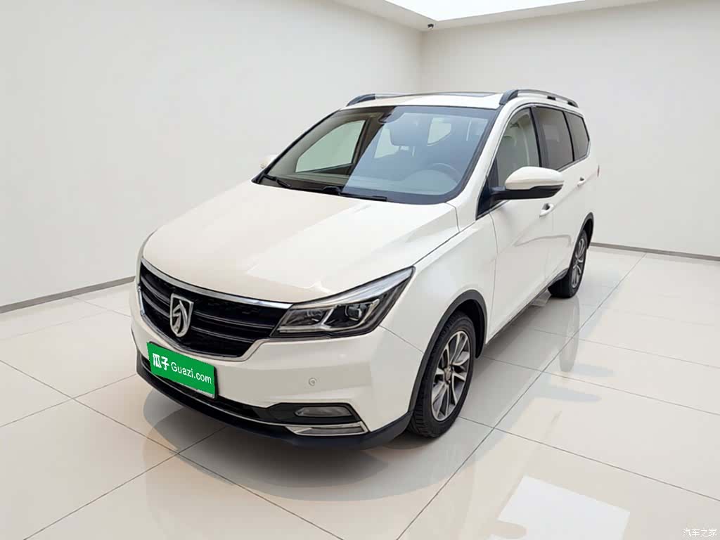 Wuling 730, 2017 2