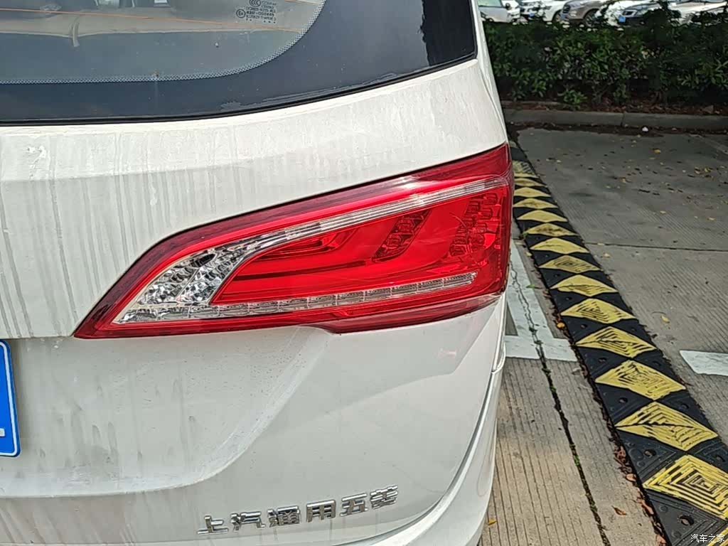 Wuling 730, 2017 8
