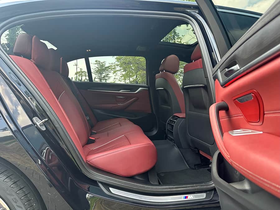BMW 5 Series 2022, фото 15