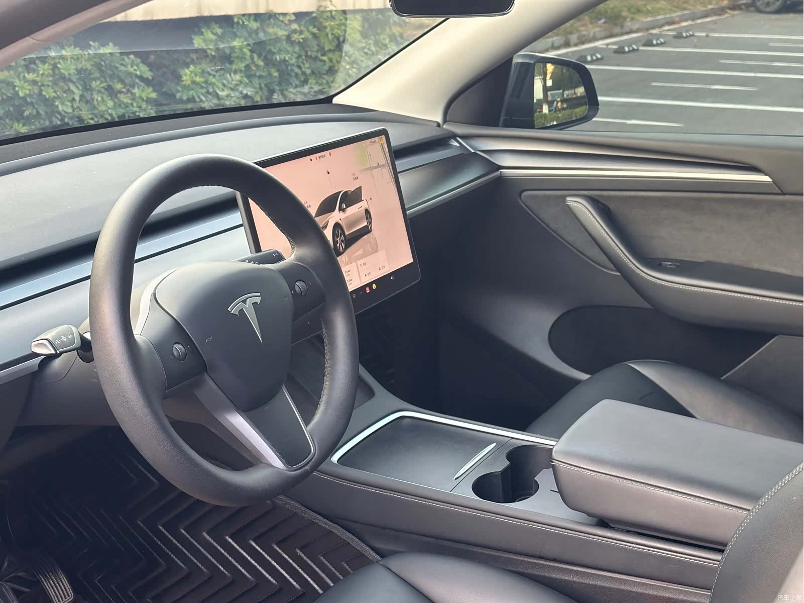 Tesla Model Y, 2022 9