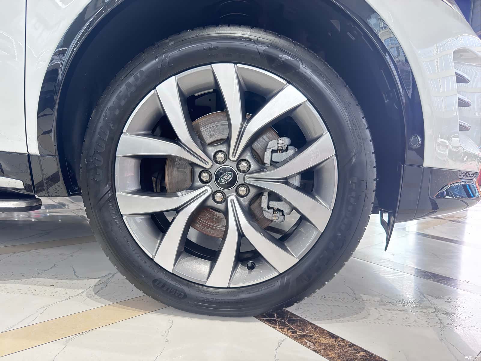 Land Rover Discovery, 2024 18