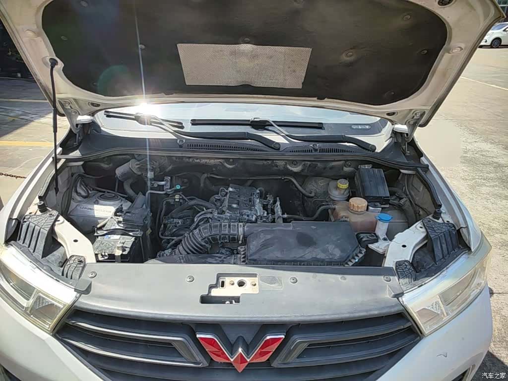 Wuling Hongguang, 2019 16
