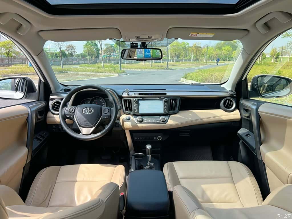 Toyota RAV4, 2014 14
