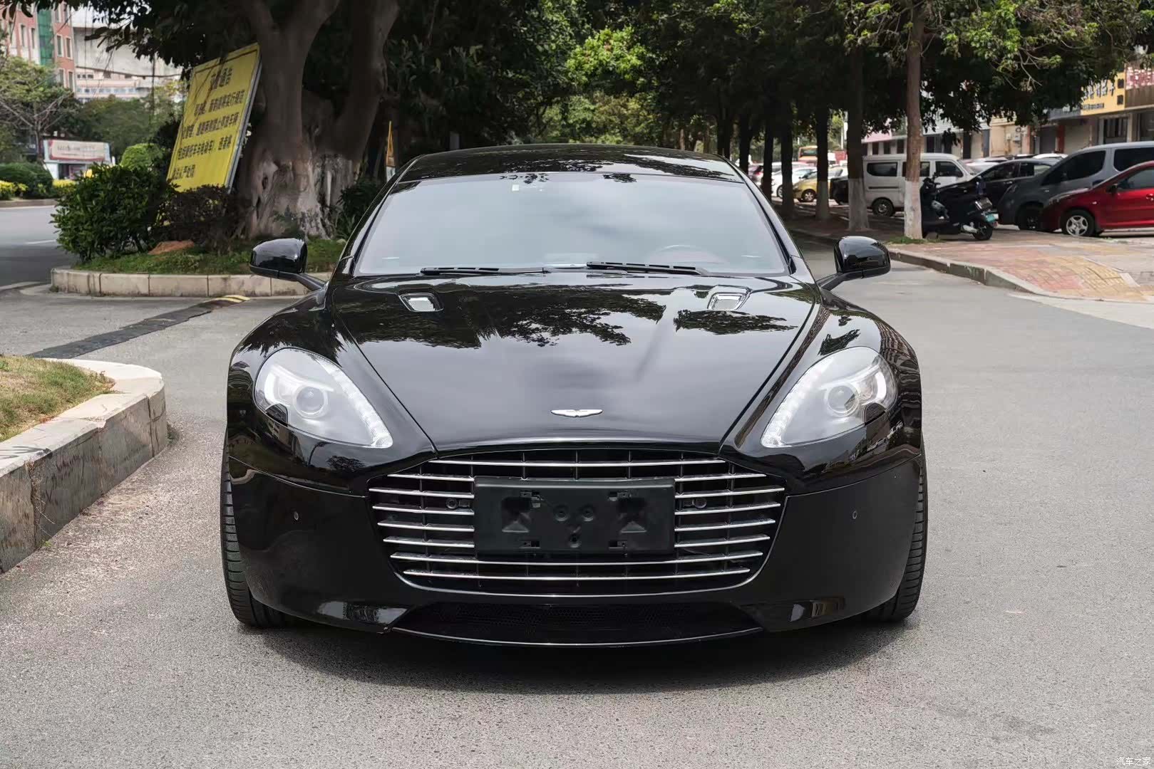 Aston Martin Rapide