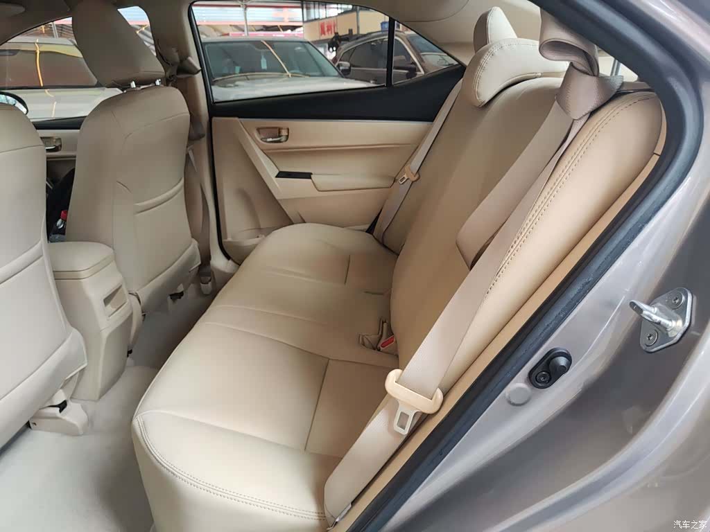 Toyota Corolla, 2015 10