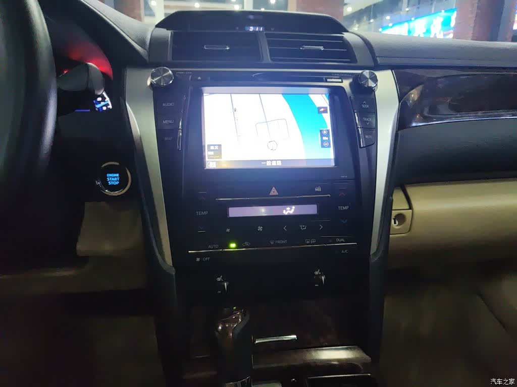Toyota Camry, 2016 9