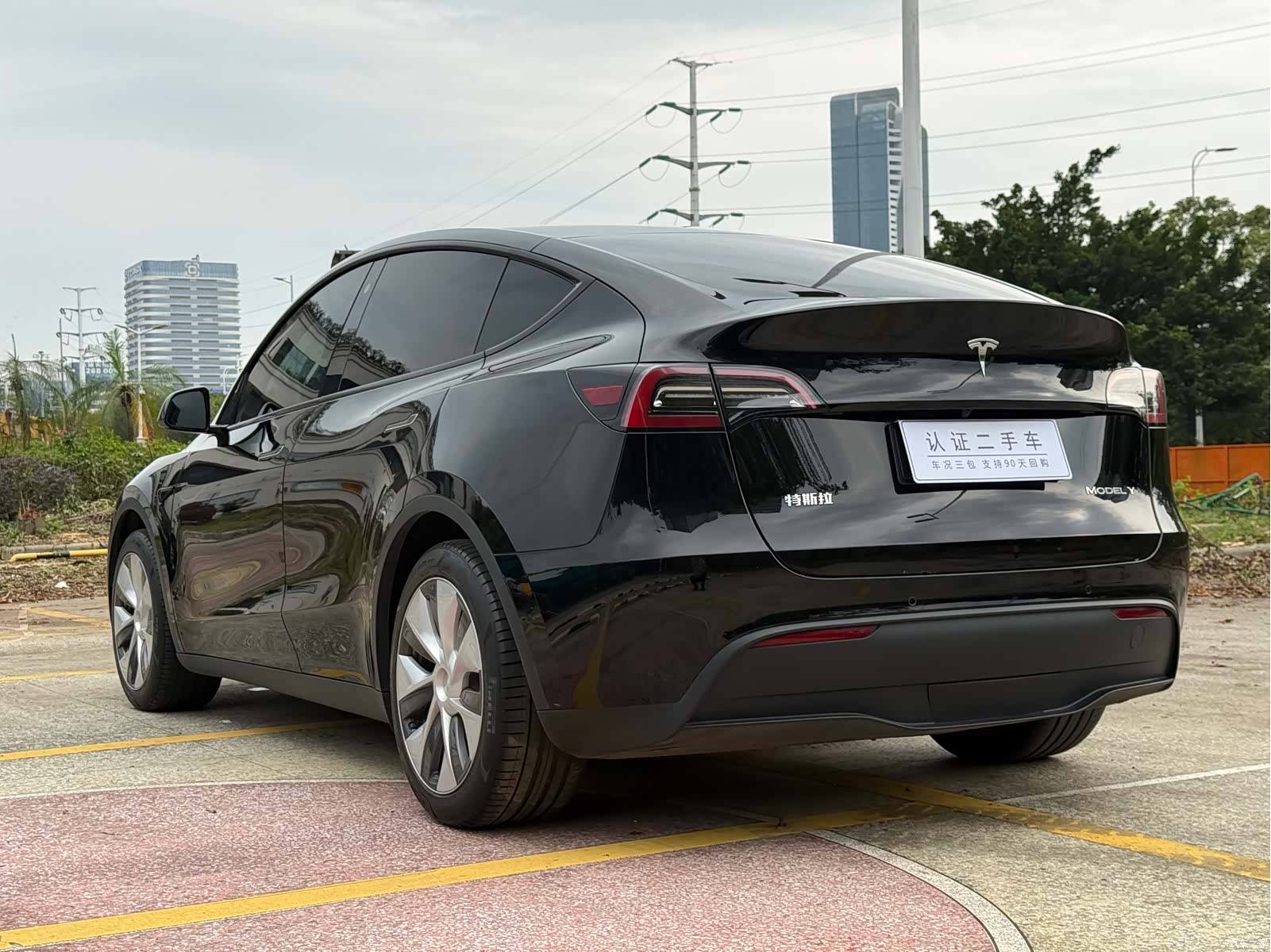 Tesla Model Y, 2023 11