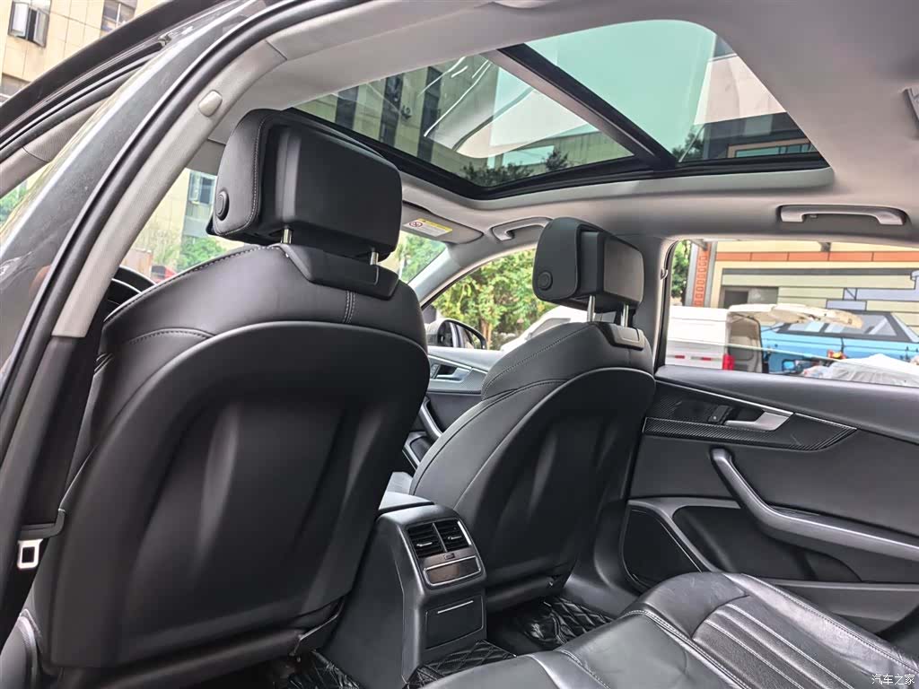 Audi A4L, 2021 11
