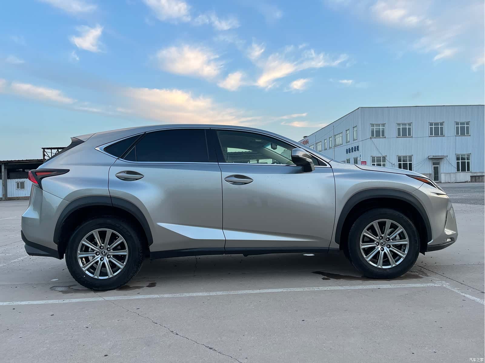 Lexus NX, 2018 10