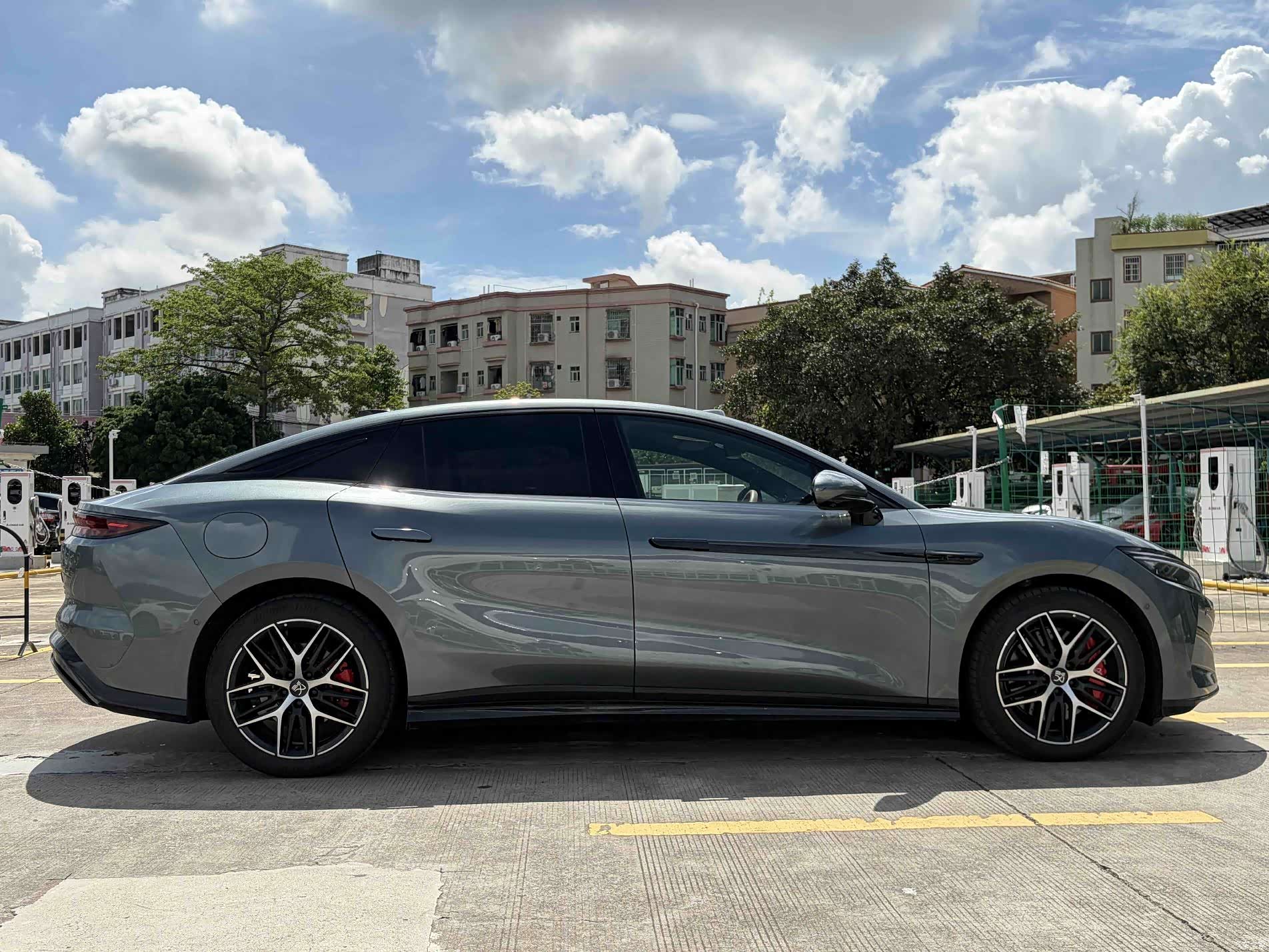 BYD Han, 2025 4