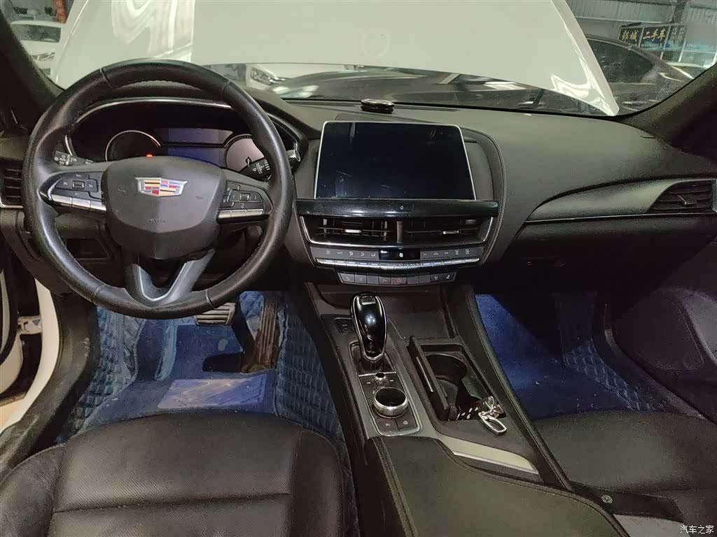 Cadillac CT5, 2022 10